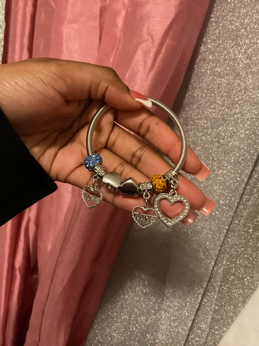Heart charm bracelet