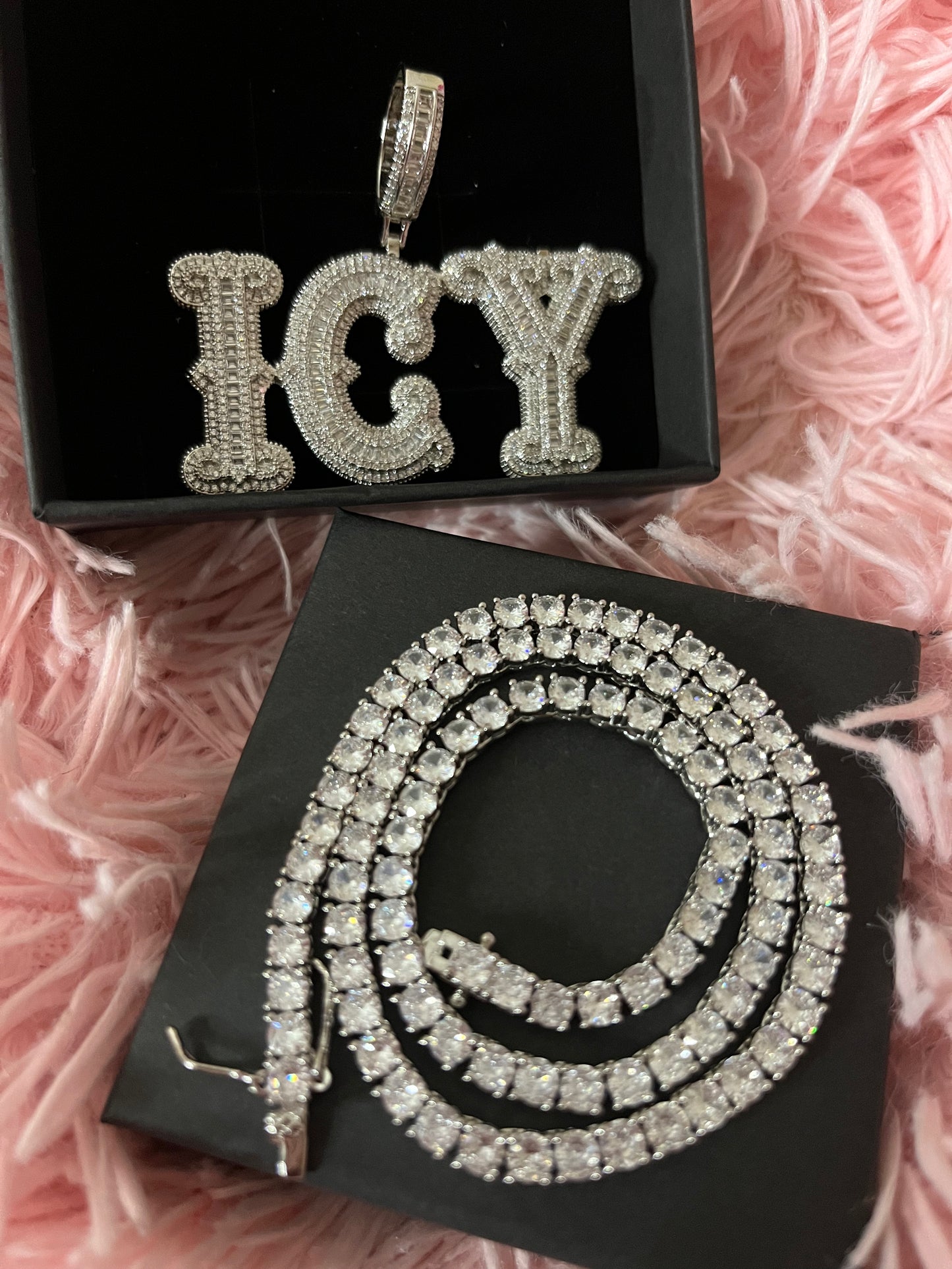 icy custom chain
