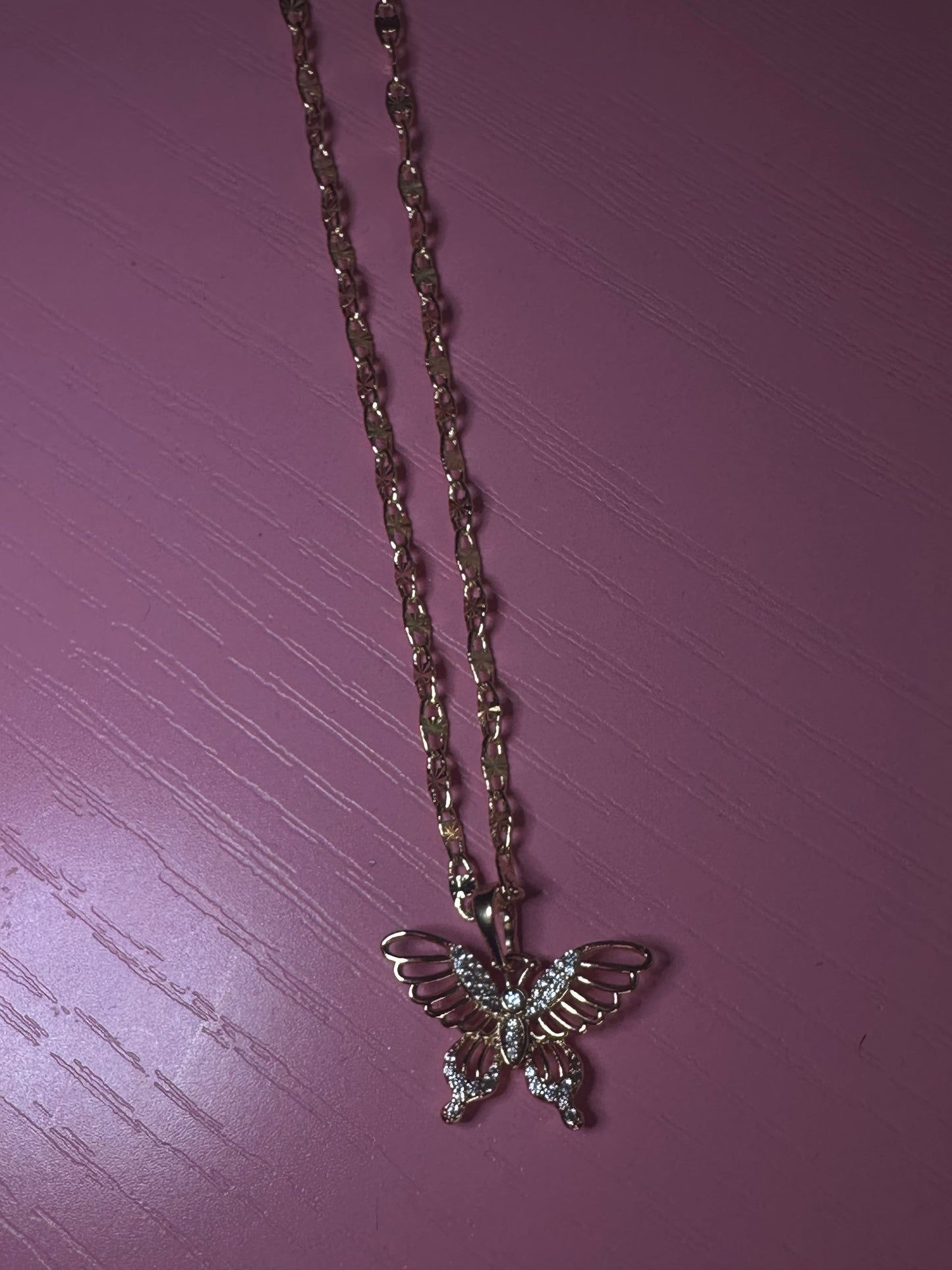 Mini butterfly necklace