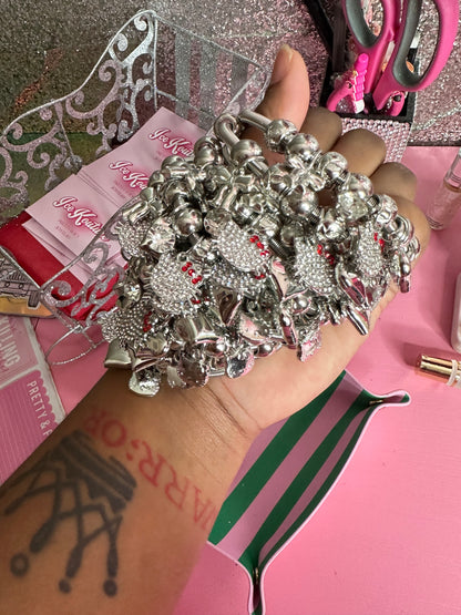 Kitty charm bracelet