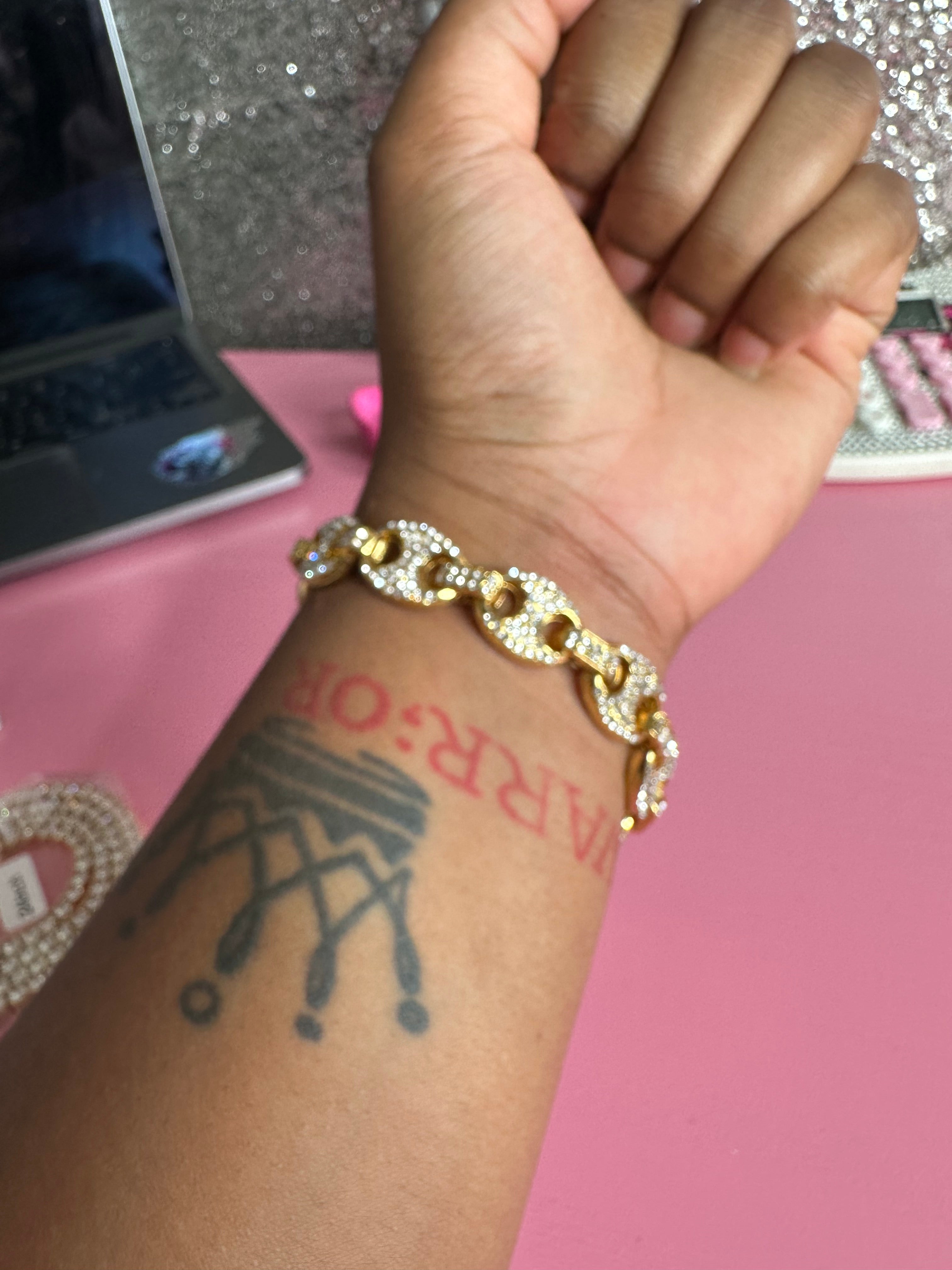 Icy gold bracelet