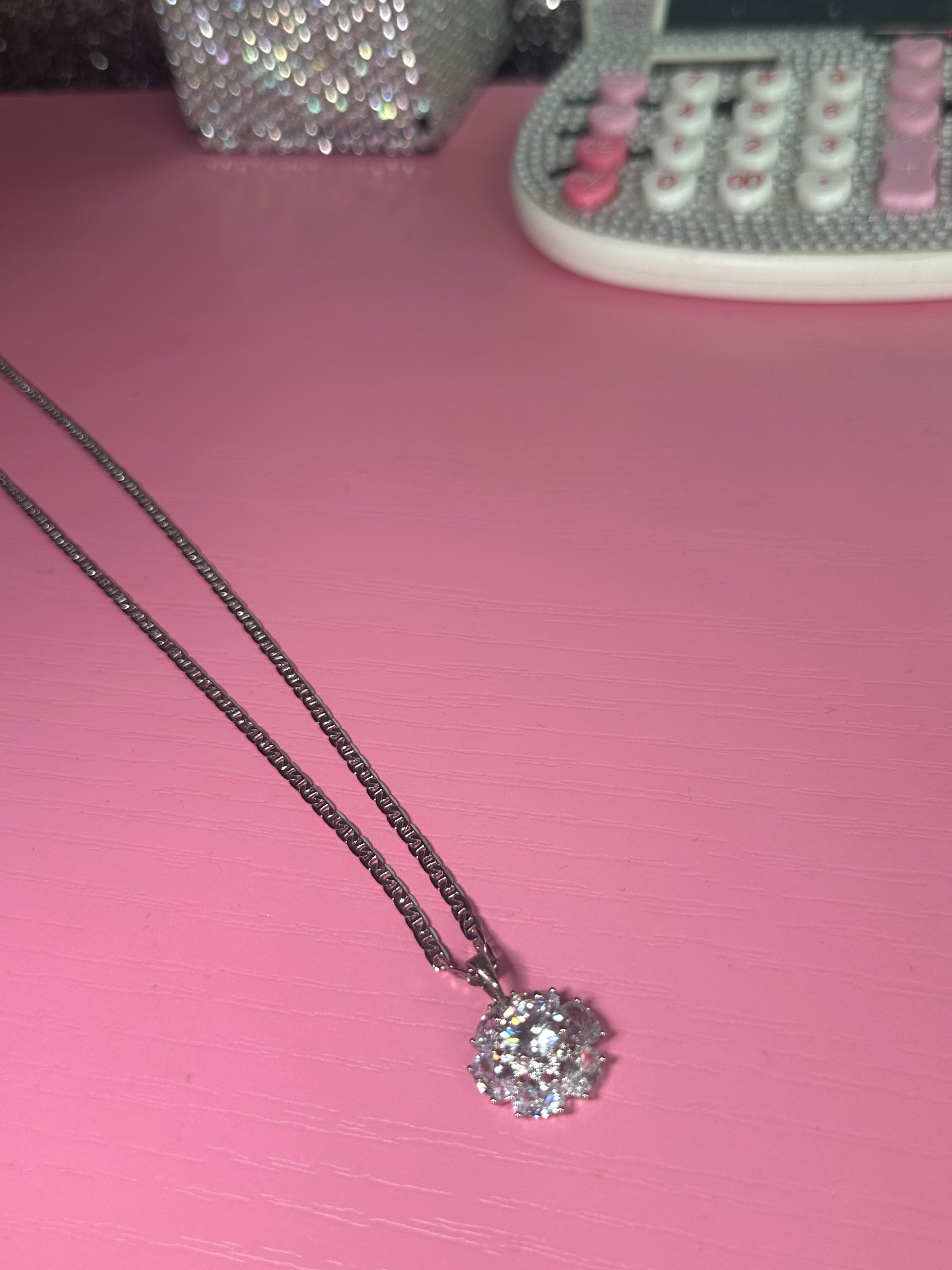 Dainty necklace