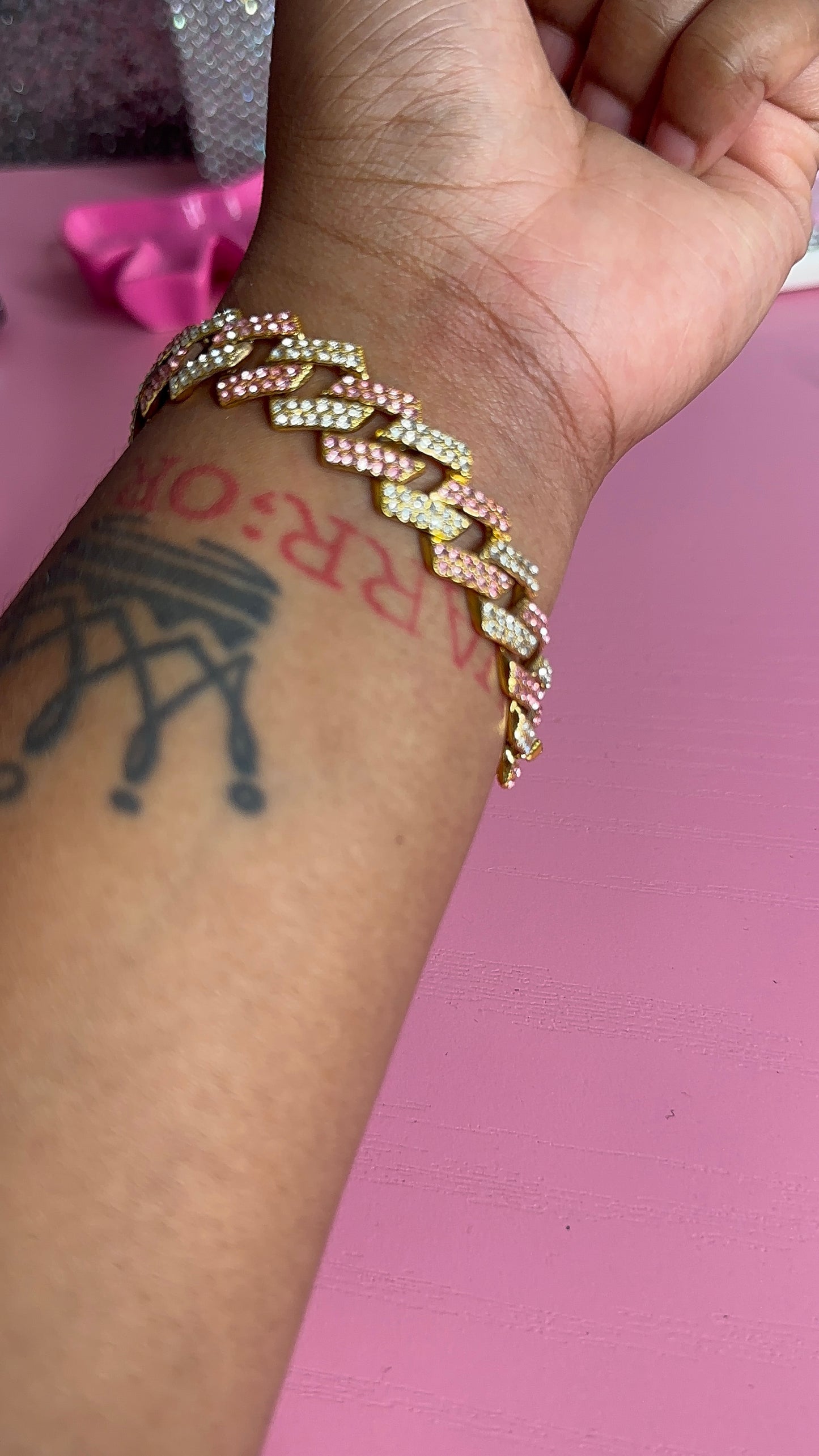 Gold barb bracelet