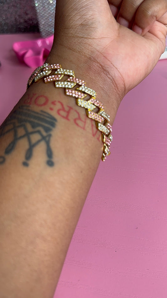 Gold barb bracelet