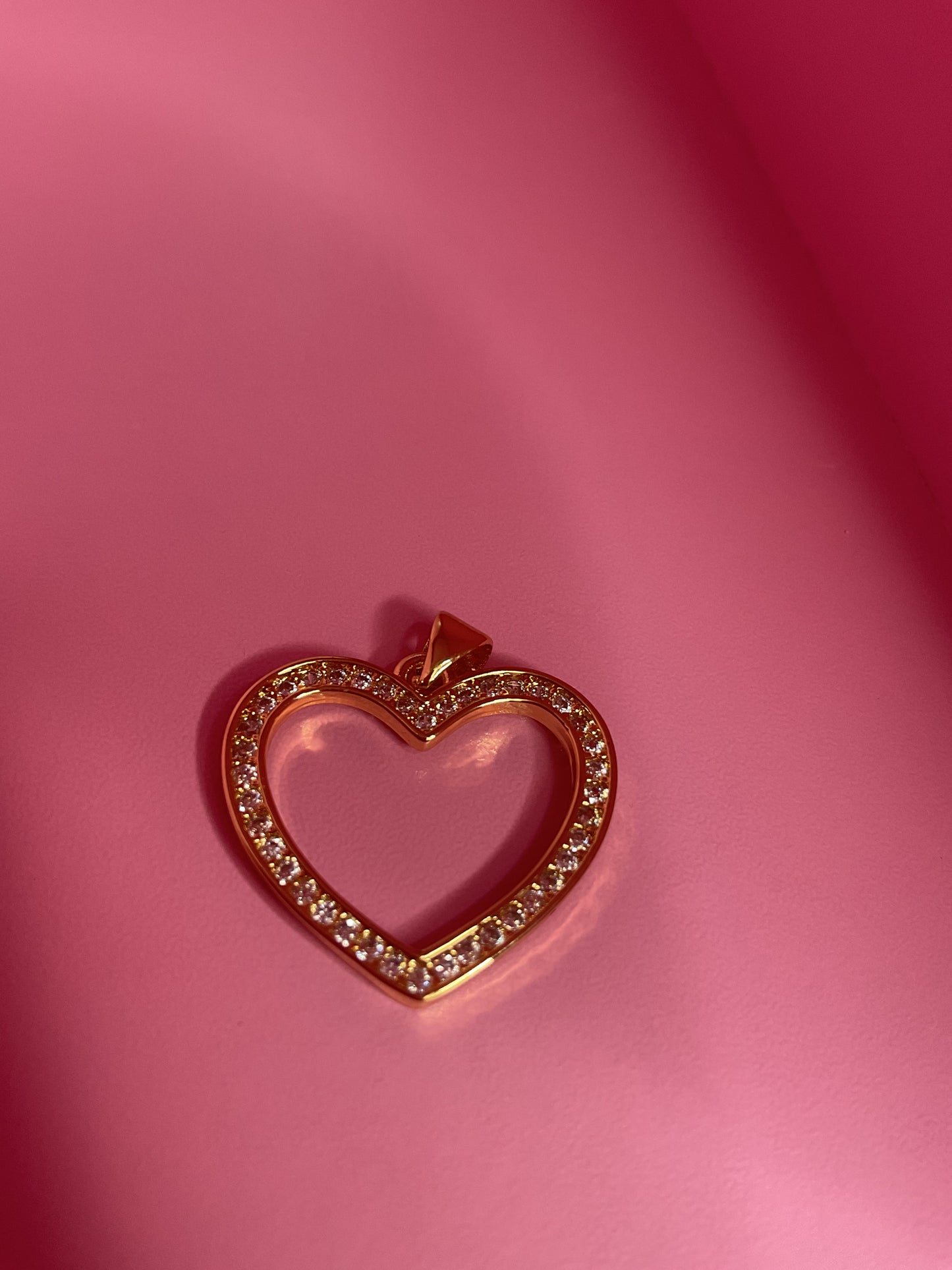 gold heart pendant